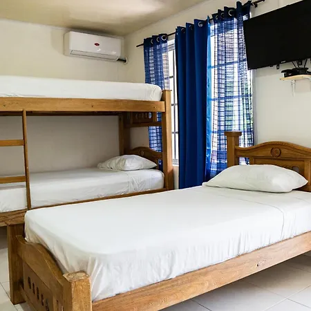 Rocky Cay Lodging-3