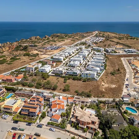 Brisa Do Mar Apartments T1 With Garden Access-3