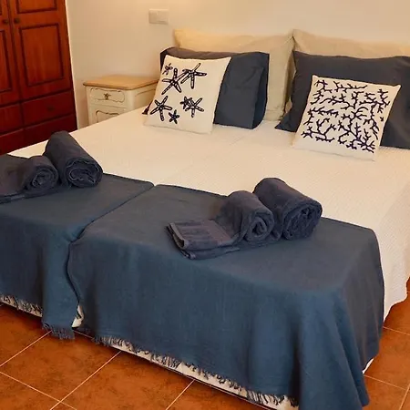 Brisa Do Mar Apartments T1 With Garden Access-2