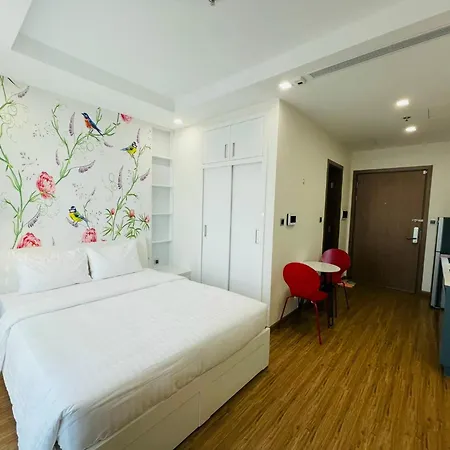 High Quality Studio Apt With Swimming Pool, Gym, Private Walking Lake In City Centre-2