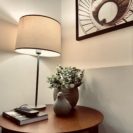 1912- Rentaqui Apartment 2 Bedrooms Stylo Gardens-3