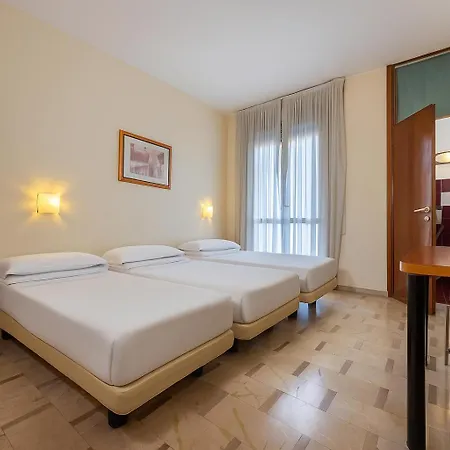 Ih Hotels Milano Aparthotel Argonne Park-2