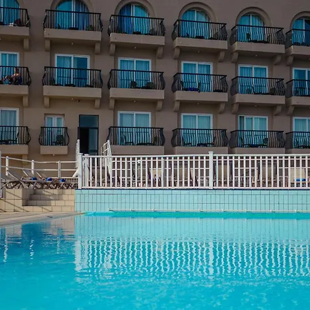 Gillieru Harbour Hotel-2