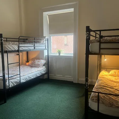 Botanic Avenue Hostel Less Than A Mile From The City Centre-3