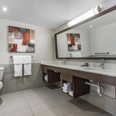 Best Western Hotel Brossard-3