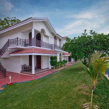 Sterling Lake Palace Alleppey-2