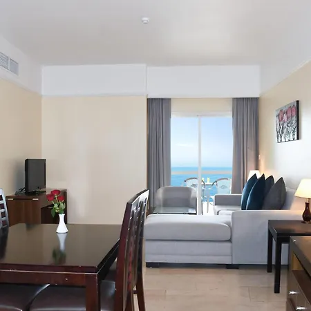 Ramada By Wyndham Beach Hotel Ajman-2