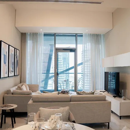 Experience Modern Comforts Near Iconic Dubai Mall And Burj Khalifa-3