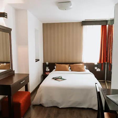 Duke Armeneasca Suites By Olala!-3