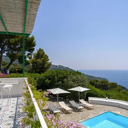 Il Carrubo Capri-3