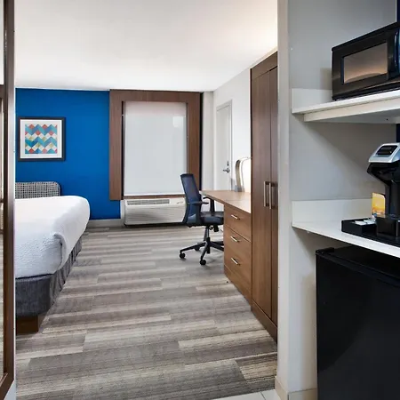 Holiday Inn Express Nashville-Downtown - Broadway By Ihg-2
