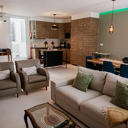 In53 Guest House-3