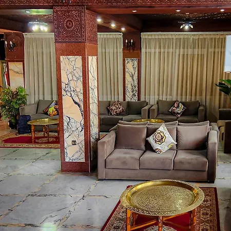 Hotel Les Ambassadeurs-3