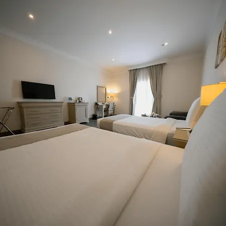 Montrose - A Mayfair Collection Hotel-2