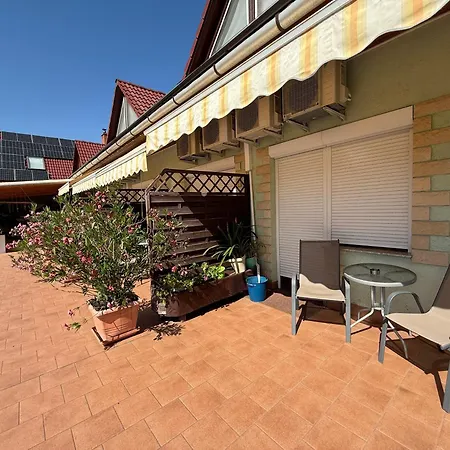 Le Rose Suites & Park Hotel-3
