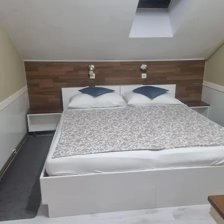 Villa Lucia - Apartments & Rooms-2