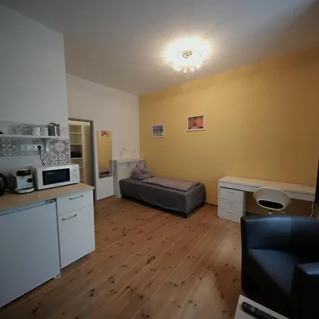 Apartments Kolo 77-3