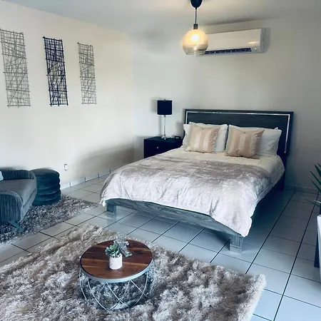 Coral Brezze Suite 517 Beach, Pool, Airport-2