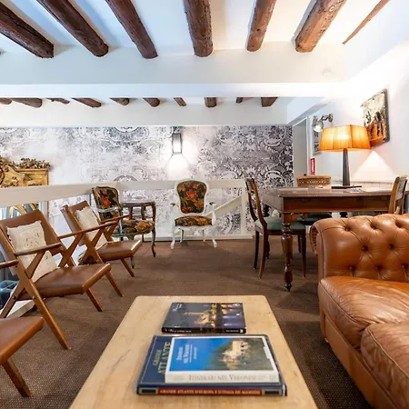 Boutique Hotel Scalzi - Adults Only-3