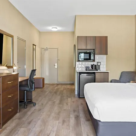 Ramada By Wyndham Drumheller Hotel & Suites-2