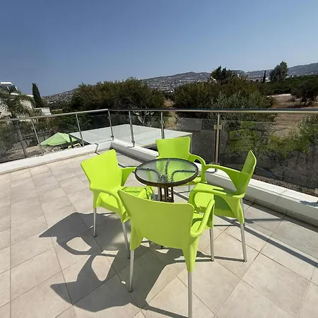 Villa Coralia Gardens 1Km From Coral Bay Beach-3