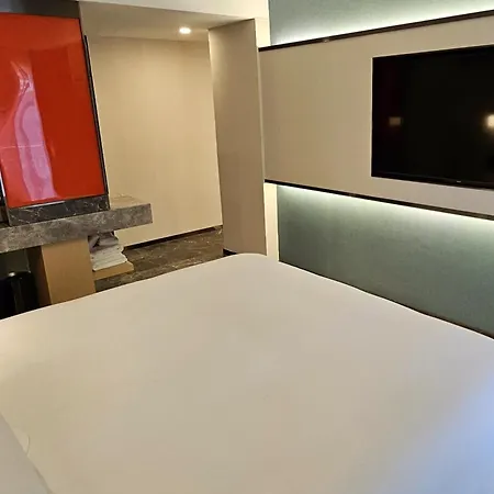 Aurea Hotel Perth Kings Park-3