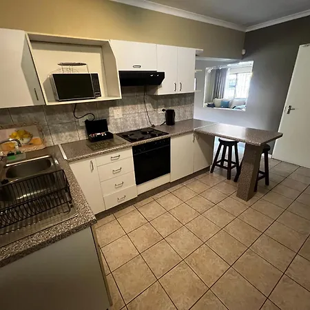 Protea Ridge Guest Cottages And Conference Centre-3