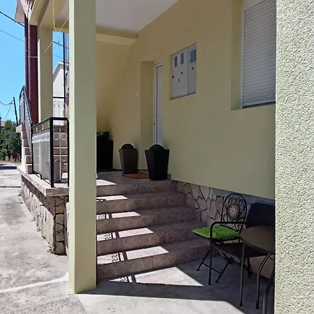 Lexi Apartments-3