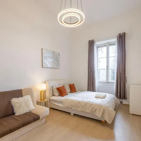 Cozy & Central Suite Next To The Basilica-2