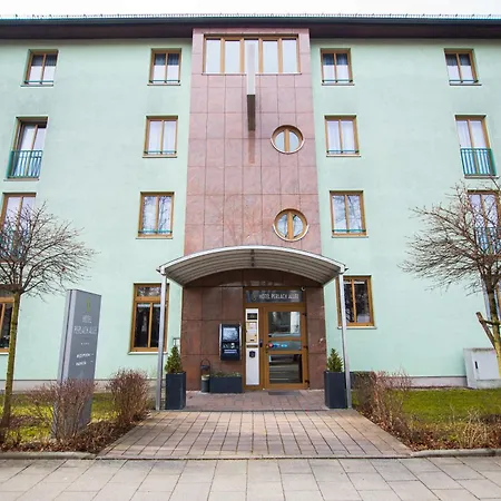 Hotel Perlach Allee By Blattl-3