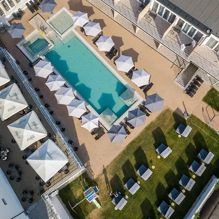 Ce Plaza Hotel-3