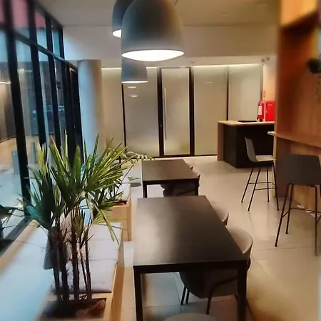 Apartamento En El City Center De Montevideo-3