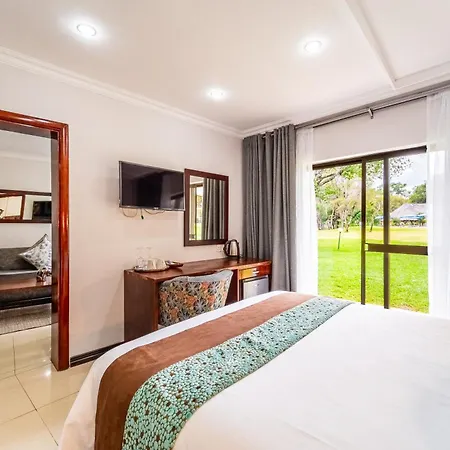 Azambezi River Lodge-2