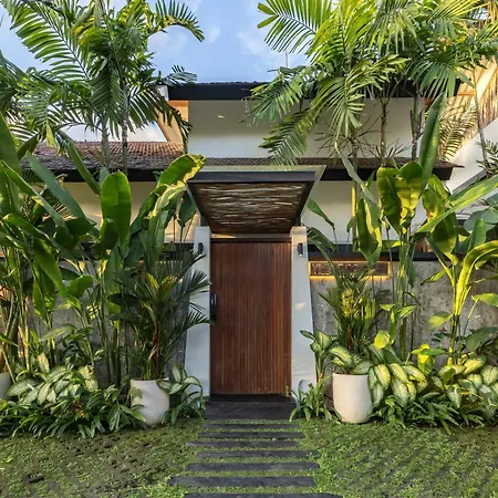 Tropical Oasis In Canggu - Villa Ruby-3