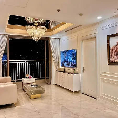 The Peak Suite At Landmark Plus-2
