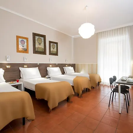 Budget Rooms Des Arts-2