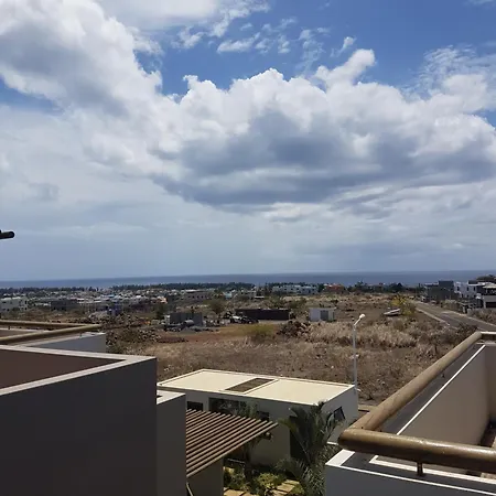 Sea And Mountain View Apartment-2