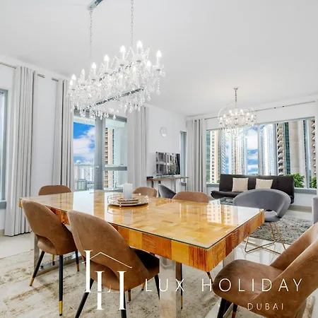 Lux - The Downtown Blvd Suite-2