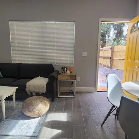 Stylish Ybor Escape Near Downtown 2Br-2