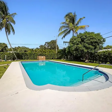 Home Wpool By Dream Vacation Unit 332-3