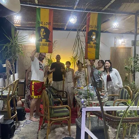 Peace Garden Hostel & Camp-3