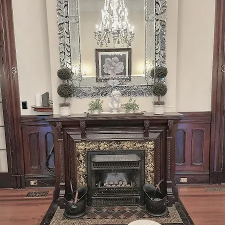 Walker Mansion On St Charles Ave - Unit 3-2