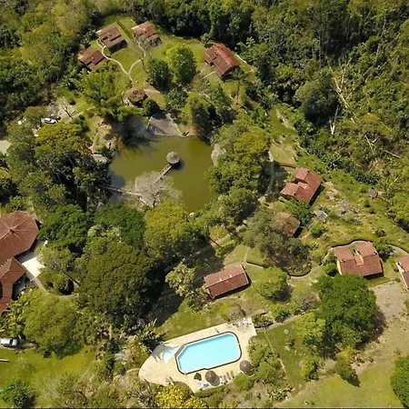 Auberge Suisse Pousada-3
