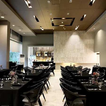 The B Hotel Alabang-2