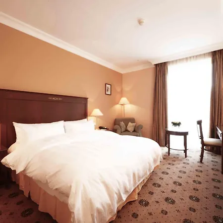 Lotte City Hotels Tashkent Palace-2