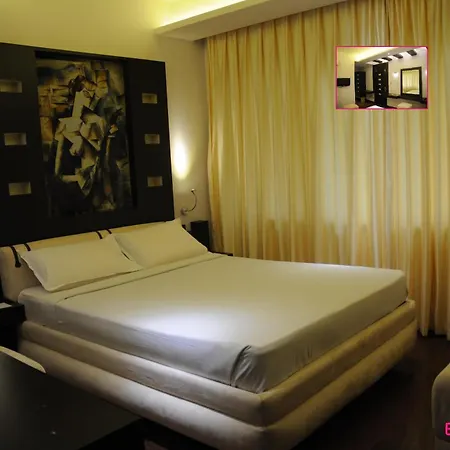 Hotel Gokulam Park-2