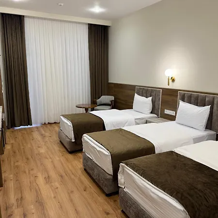 Sabrina Hotel-3