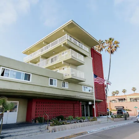 Surfer Beach Hotel-2