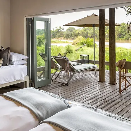 Simbavati River Lodge-3
