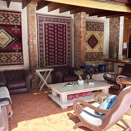 Bohemian Guesthouse - Pretoria-3